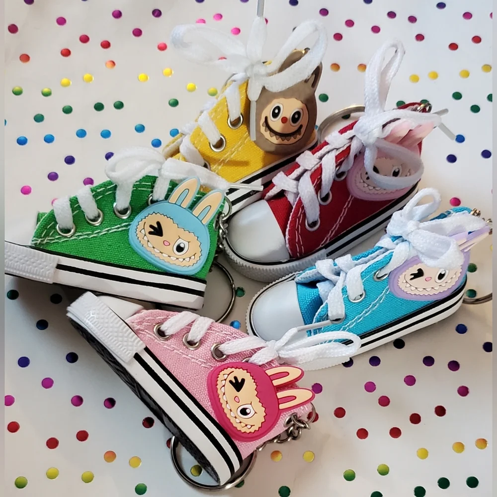 Shoe Sneaker Keychains, Bagcharm-NEW-ONE For $15💥💥💥 - Picture 2 of 6